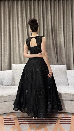 فستان دانتيل اسود