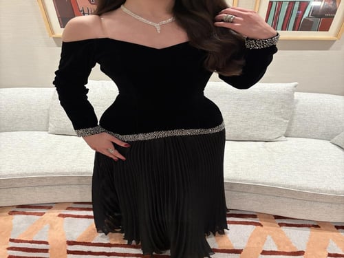 فستان اسود كلاسك