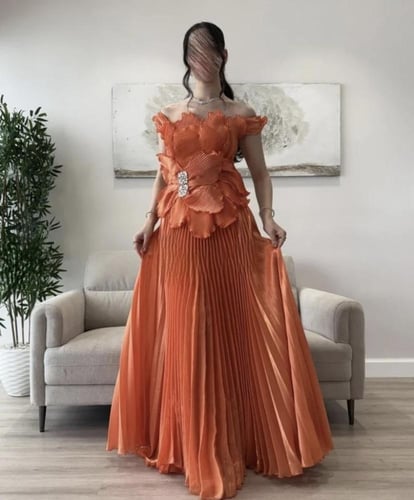 فستان برتقالي سهرة