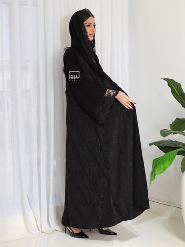 Elegant abaya 4