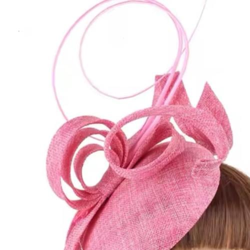 قبعه ورديه أنيقه