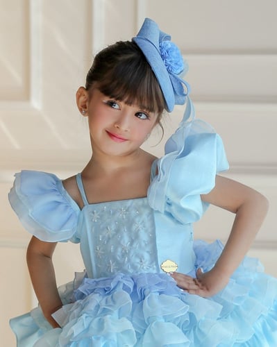 فستان سماوي طبقات بشك يدوي