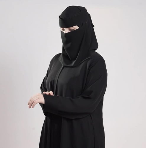 ‏نقاب مقوى