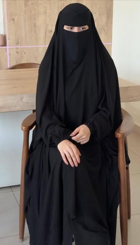 خمار اسلامي مع مطاط + نقاب