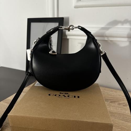 كوتش جوني - اسود ساده 20 cm