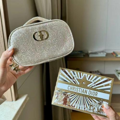 شنطة ديور الجديده الاصليه