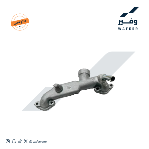 ماصورة ماء خلف المكينة