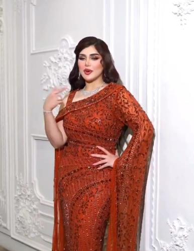 فستان سهرة فخم وانيق