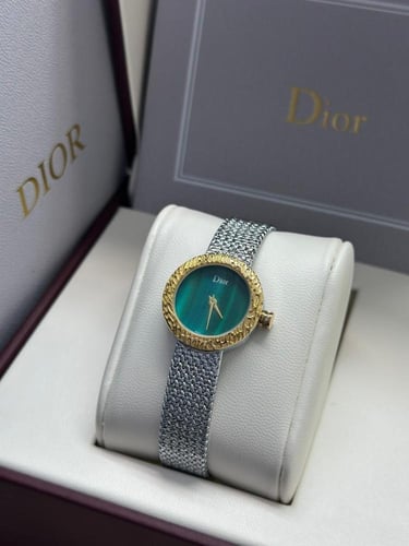 ساعات نسائيه