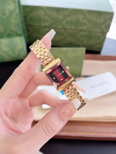 ساعات نسائيه