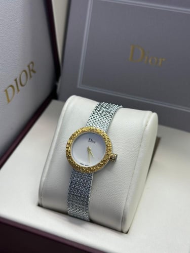 ساعات نسائيه