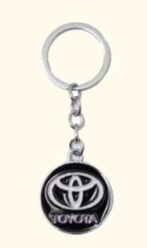 ميداليات مفاتيح فضية أي سيارة