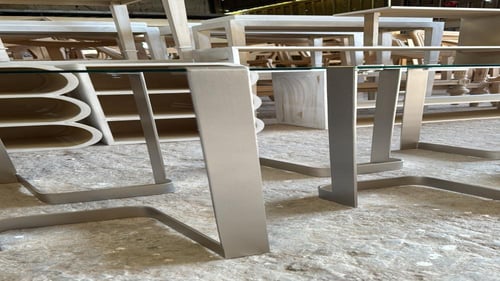 طاوله خدمه بتصميم عصري