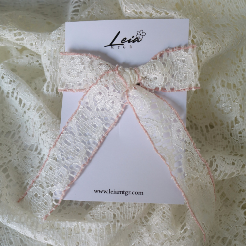 The tied striped bow for Leana XXL