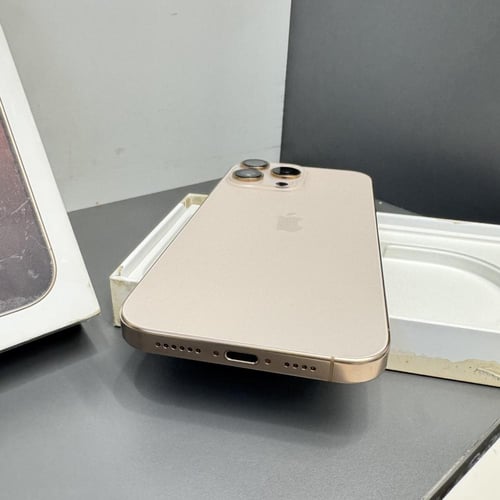 ايفون 16 برو ماكس 256GB مستخدم نظيف نسبة البطارية...