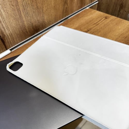 ايباد برو 12.9 الجيل الخامس 128GB معالجM1 سنه 2021...