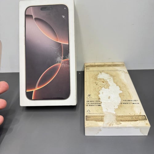 ايفون 16 برو ماكس 256GB مستخدم نظيف نسبة البطارية...