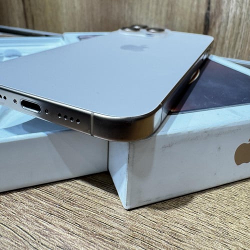 ايفون 16 برو ماكس 256GB مستعمل نسبة البطارية 91%