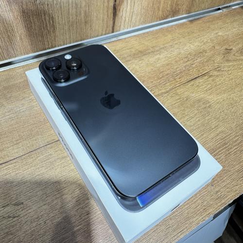 ايفون 16 برو ماكس اسود 256GB مستعمل نسبة البطارية...
