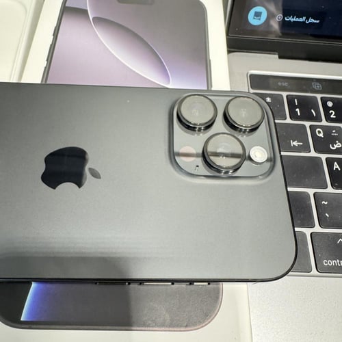 ايفون 16 برو ماكس 256GB اسود مستخدم نسبة البطارية...