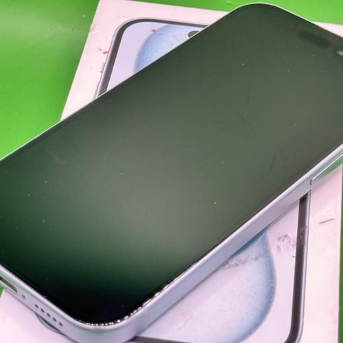 ايفون 14 برو سعه 256GB مستعمل نسبة البطارية 75% عل...