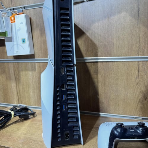 سوني 5 سلم دسيك 1T مستعمل مع يد