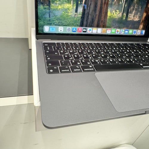 ماك بوك اير M3 سنة 2024 الذاكرة 256GB الرام 8 مستخ...