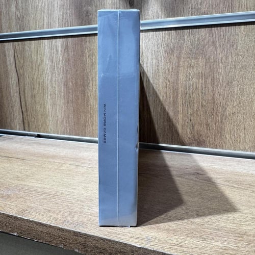 رد ماجيك استرا سعه 256GB الرام 12 لون فضي