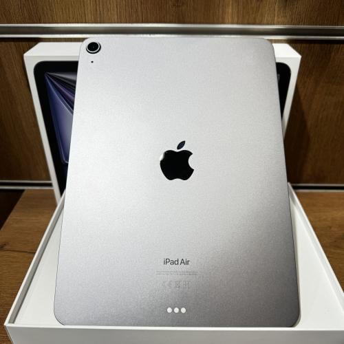 ايباد اير 6 معالج M2 سنه 2024 سعه 256GB مستعمل نظي...