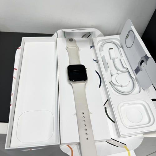 ساعة ابل SE2 مقاس 44mm مستخدم نظيف نسبة البطارية 1...