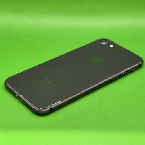 iPhone 8, 64 GB, used, battery percentage 87%, has a crack on the screen and the frame of the device