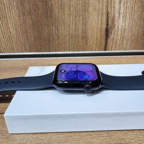 ساعة ابل الاصدار SE2 تدعم الشريحة مقاس 44 لون اسود...