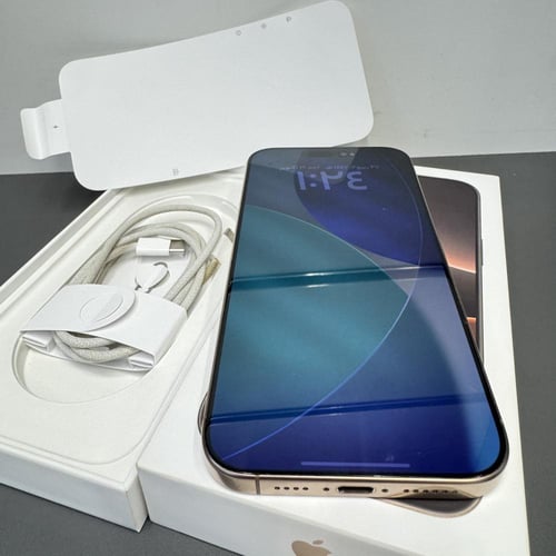 ايفون 16 برو ماكس 256GB مستخدم نسبة البطارية 95%