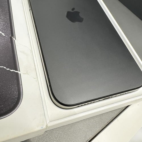 ايفون 15 برو ماكس 512GB مستخدم نسبة البطارية 89%