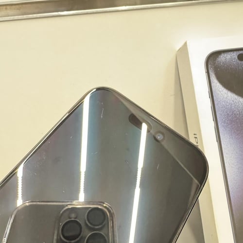 ايفون 15 برو 256GB مستخدم نسبة البطارية 83%