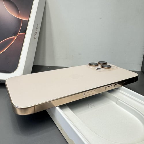 ايفون 16 برو ماكس 256GB مستخدم نظيف نسبة البطارية...