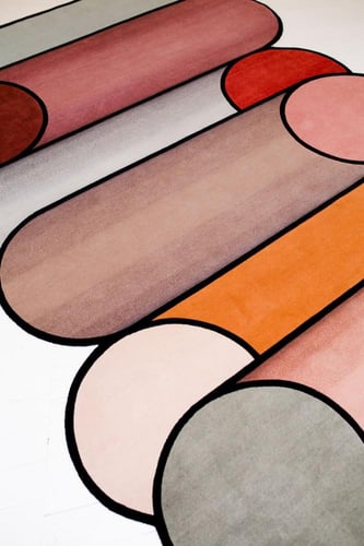 سجاد الألوان المتداخلة