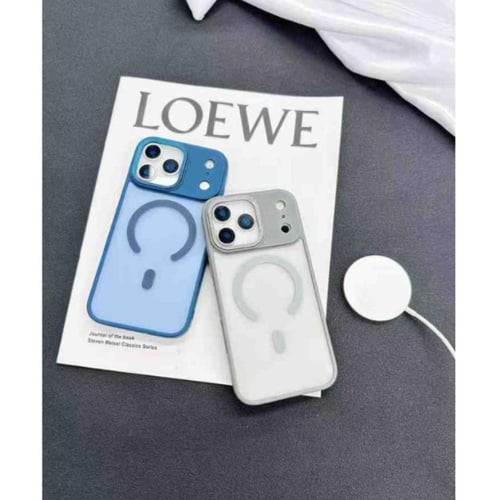 كفر آيفون 17 بالوان مختلفة