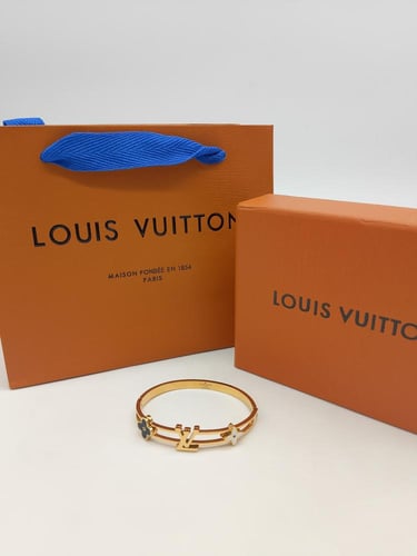 اسوارة استيل لويس فيتون C1526