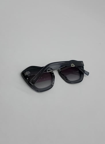 نظارة ميو ميو N104