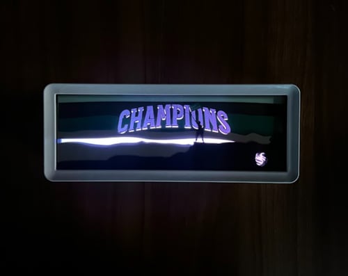 اضاءة فالكونز