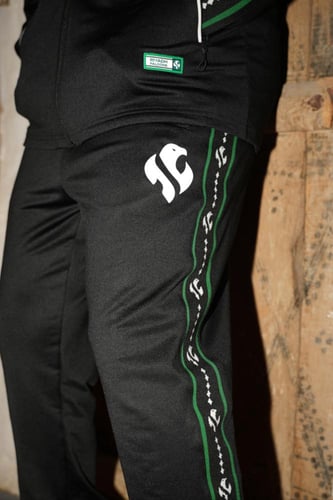 بنطلون رياض فالكونز