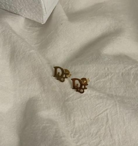 حلق ديور مع الملحقات