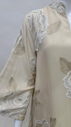 جلابية حريمى شتوى واسعه بتطريز ورود DC498