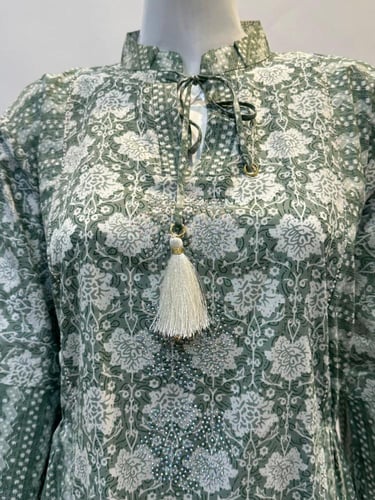 جلابية هندي بنقوش زهور كشميري Z940