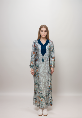 جلابية بترولي نسائي واسعة مطرزة بفتحة رقبة DC426