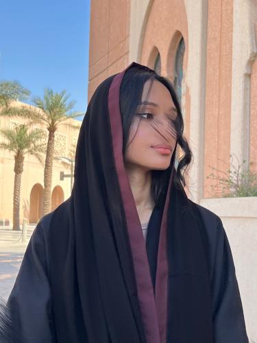 حجاب بزيج عنابي