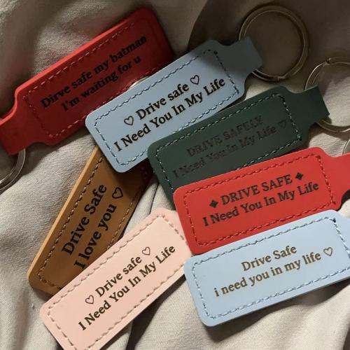 ميدالية مفاتيح"العبارة من اختيارك"