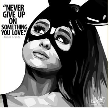 ARIANA GRANDE