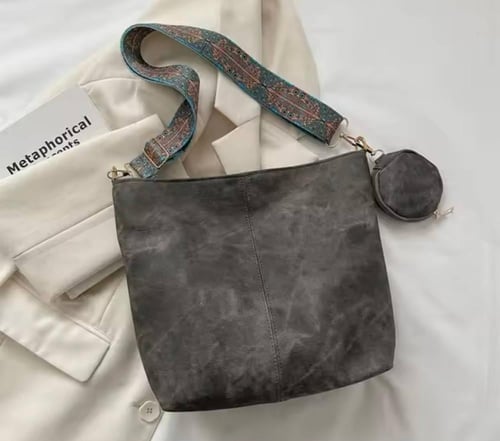 حقيبة كتف نسائية